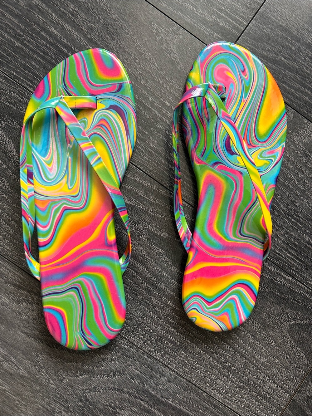 Women’s Multicolor Swirl Flip Flop Sandals